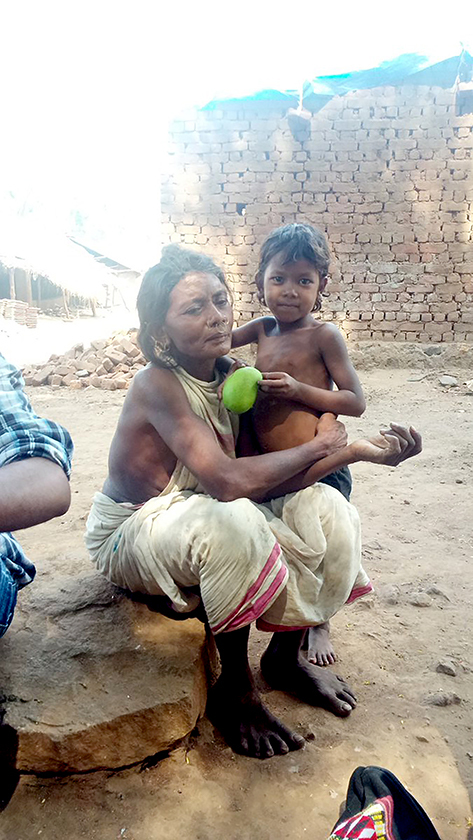 Dasaru-Kadraka-mother-and-daughter